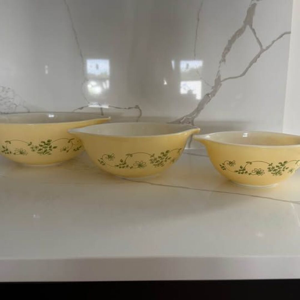 Vintage Pyrex Shenandoah Cinderella Mixing Bowls, 3 pc Nesting Set 444 443 442